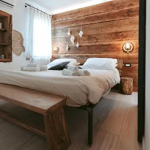 Laguna Bed & Breakfast